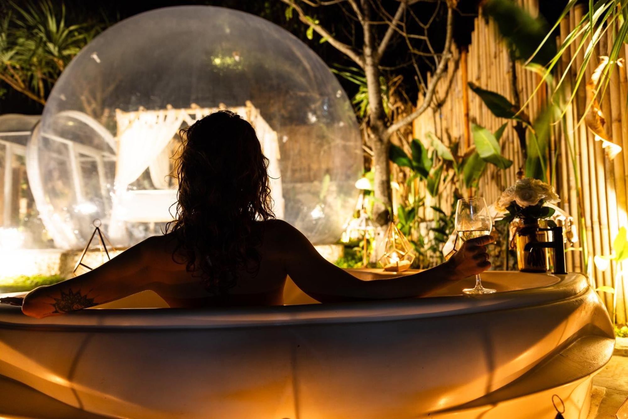 Bubble Hotel Nyang Nyang - Adults Only Улувату Номер фото